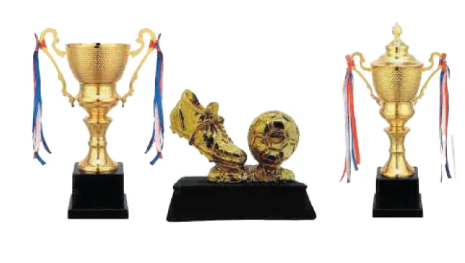 Coupe de football dorée — Réf. PF-757
